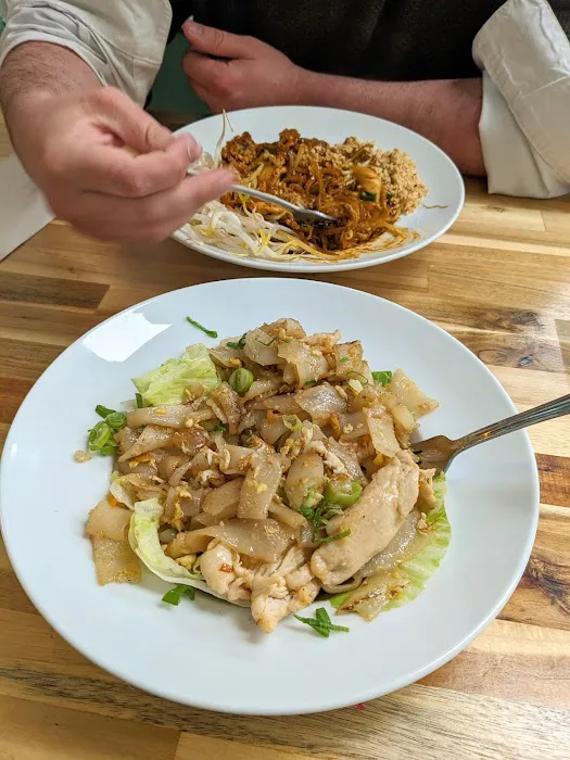 Kapow Thai Cuisine Picture 5