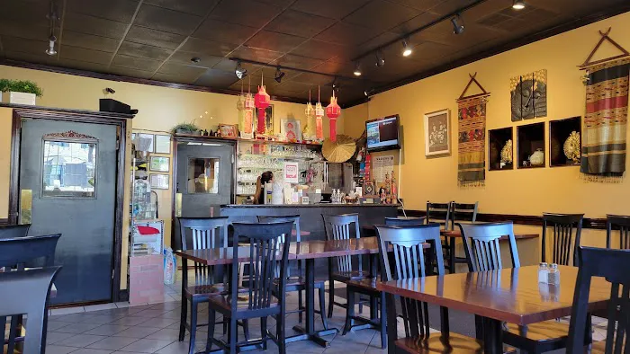 Yoong Tong Thai Restaurant Picture 1