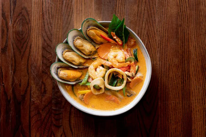 Yoong Tong Thai Restaurant Picture 7