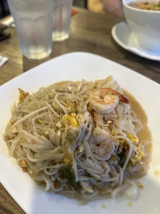 Little Duck Thai Restaurant Picture 5