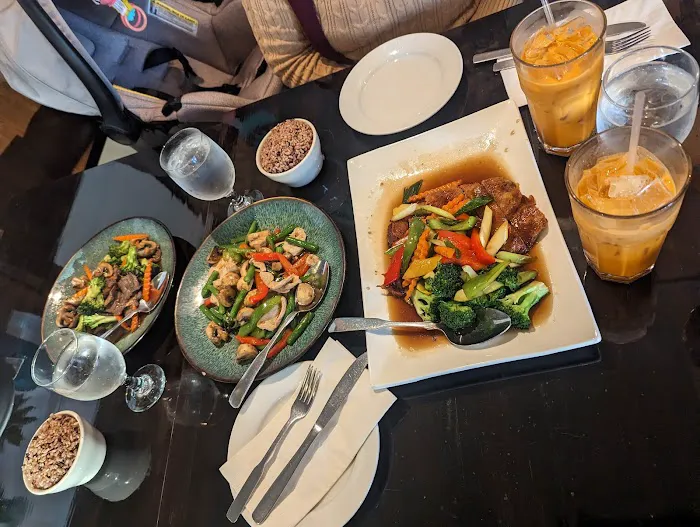 Thai Amarin Picture 6