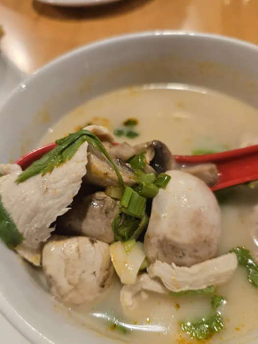 Aroi Thai Cuisine Concord NH Picture 2