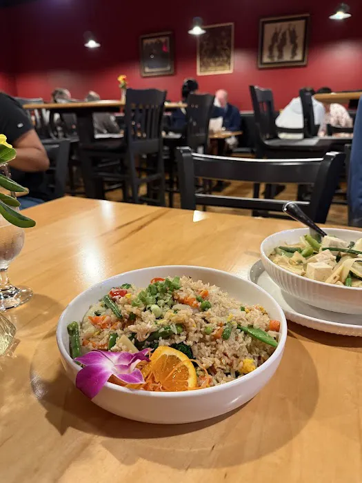 Aroi Thai Cuisine Concord NH Picture 1