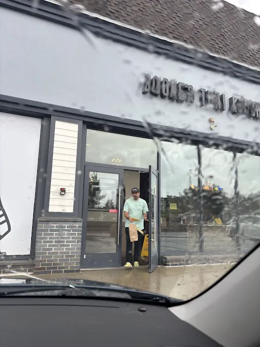 Boone's Thai Kitchen Picture 9