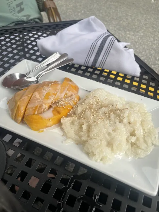 Gati Thai Bistro Picture 10