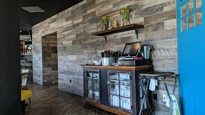 Lots of Eats Thai Kitchen Picture 2