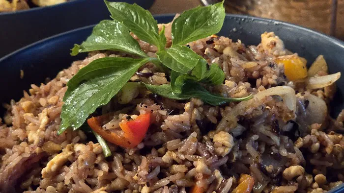 Lots of Eats Thai Kitchen Picture 3