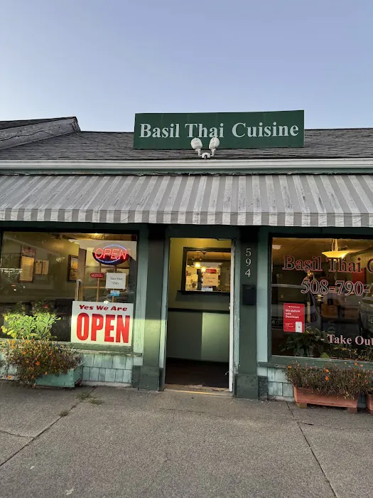 Basil Thai Cuisine Picture 10