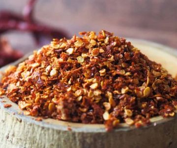 Thai Food Ingredient Guide: Thai Chili Flakes — How Hot Are They Really?