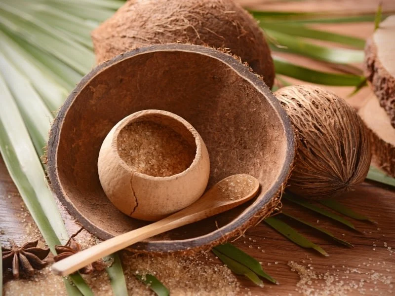 Thai Food Ingredient Swap: Coconut Sugar vs Palm Sugar — Which to Use?