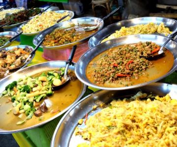 The Best Thai Street Food Dishes to Order & Share with Friends