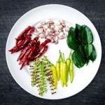 How to Store and Preserve Thai Spices and Herbs at Home