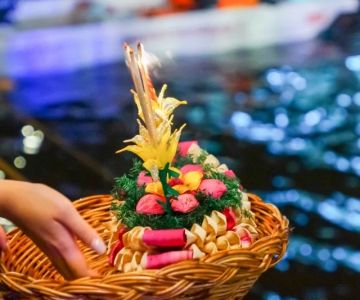 Thai Food Holidays: What to Eat During Songkran, Loy Kratong & More