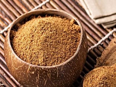 Thai Food Ingredient Spotlight: Palm Sugar vs Brown Sugar — Which Works Better?