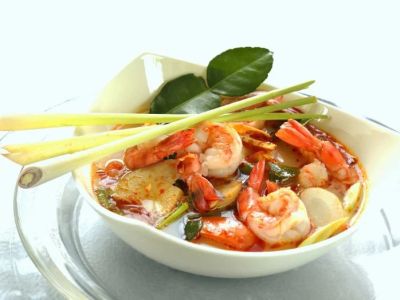 Thai Food Ingredient Guide: Lemongrass — How to Store & Use Fresh vs Dried