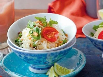 How to Make Thai Street Food Classics at Home (Som Tum, Moo Ping)