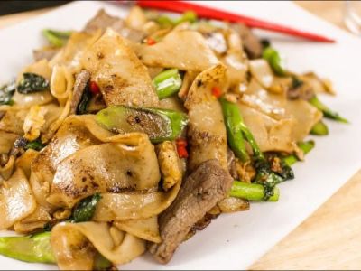 How to Make Thai Street-Style Pad See Ew at Home: A Simple Guide