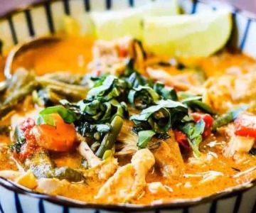 Thai Food for Date Night In: Candlelight + Curry