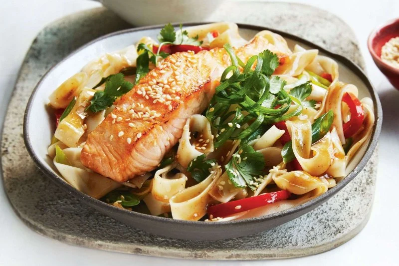 Thai Sesame Oil Guide: How to Use It & Why It Matters in Thai Cooking