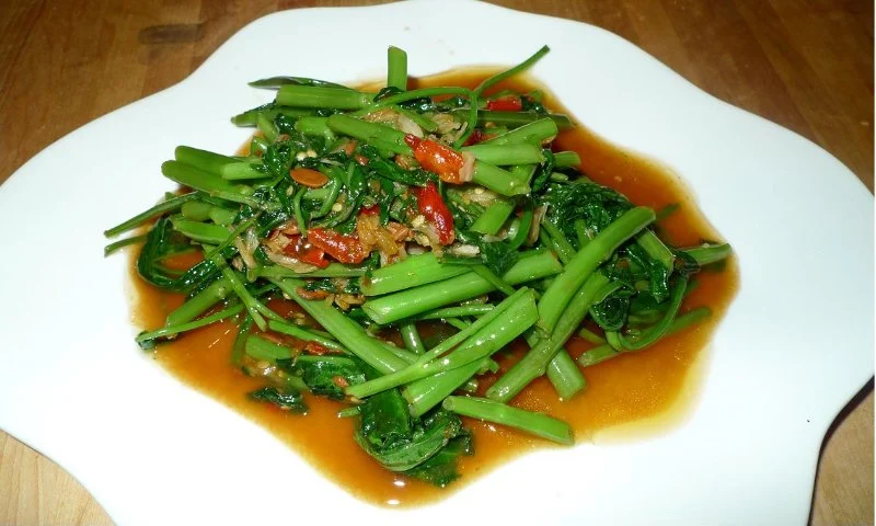 How to Make Stir Fried Morning Glory Pad Pak Bung with Yellow Bean Sauce