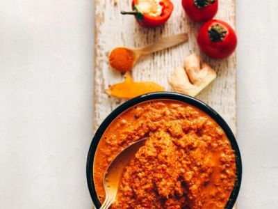 How to Make Thai Red Curry Paste (Video Steps)