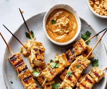 How to Make Tofu Satay with Peanut Sauce at Home