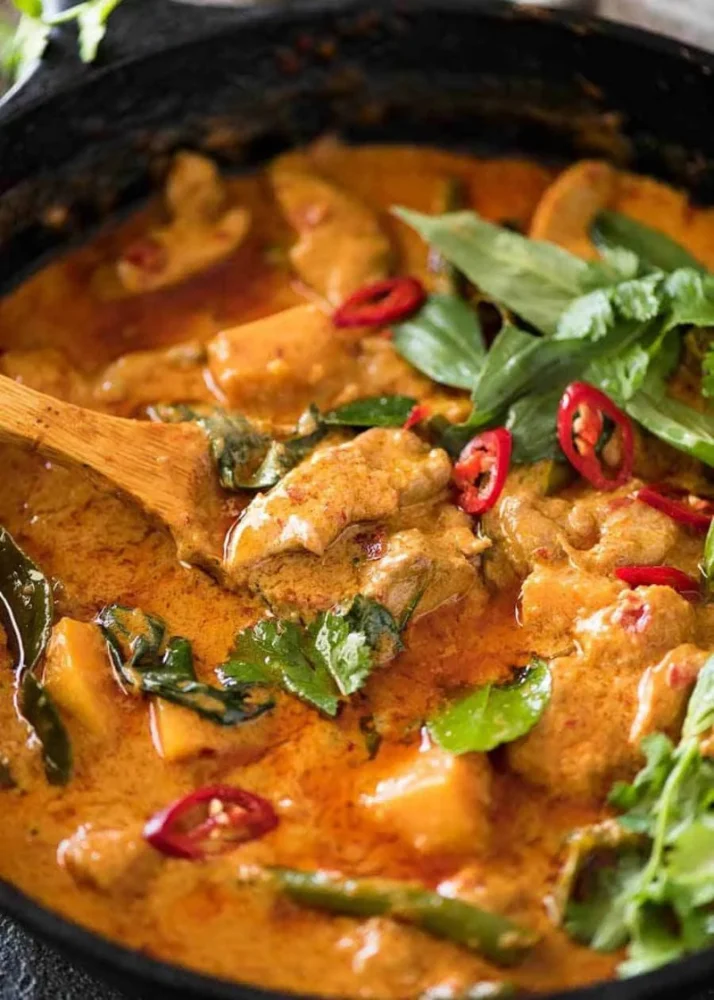 How to Make Thai Red Curry Paste (Video Steps) – Authentic Homemade Recipe Guide