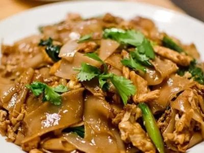 Thai Food & Travel Tips: What to Ask at the Restaurant in America