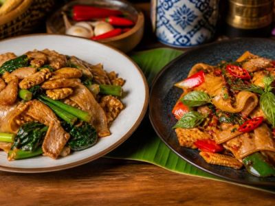Pad See Ew vs Pad Kee Mao: Noodles, Heat, and Herbs