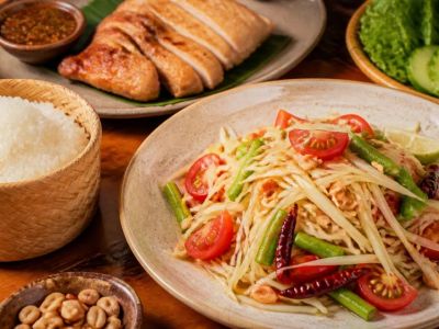 Som Tam Ordering Guide: Style, Heat, Crunch, and Allergens