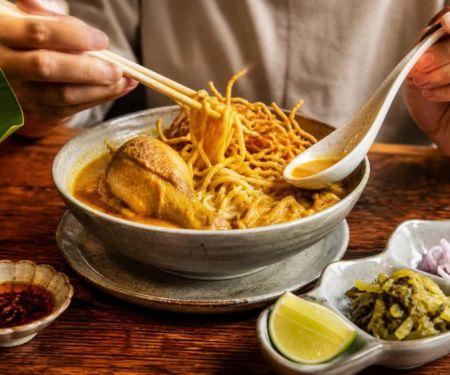 Khao Soi Guide: Curry Noodles, Toppings, and Balance